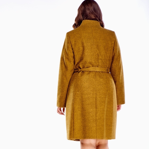 Plus Size Coat - Picture 3 of 3